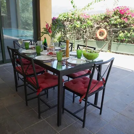 Lovely Open Plan Family In Kato Villa